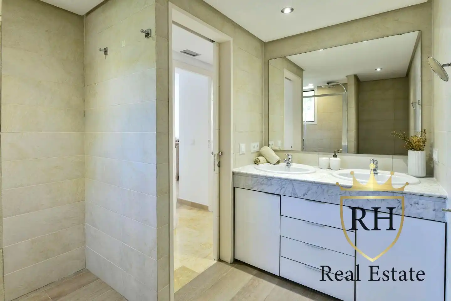 Baño de Dúplex en venta en Calvià con Aire acondicionado, Calefacción y Terraza