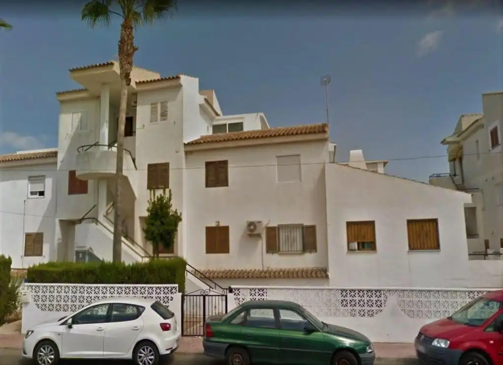 Vista exterior de Garatge en venda en Torrevieja