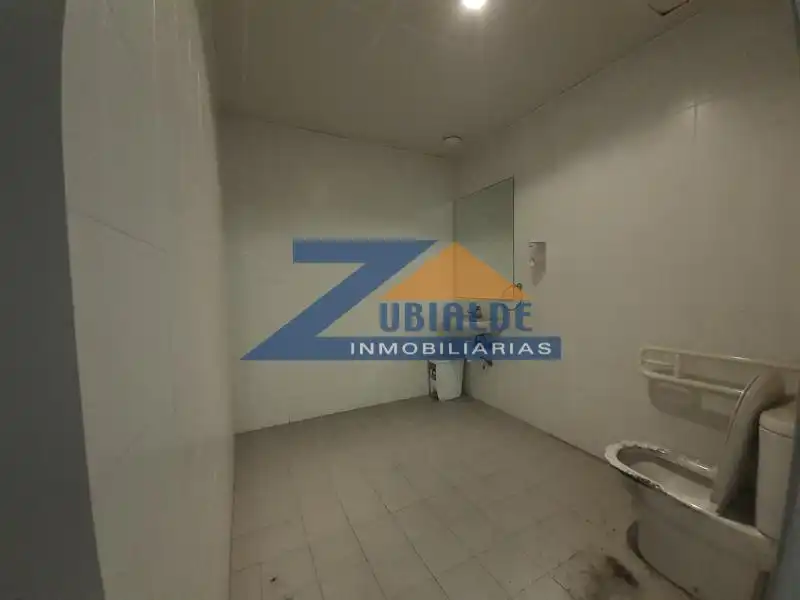 Local comercial en venda a General Concha, imagen 24