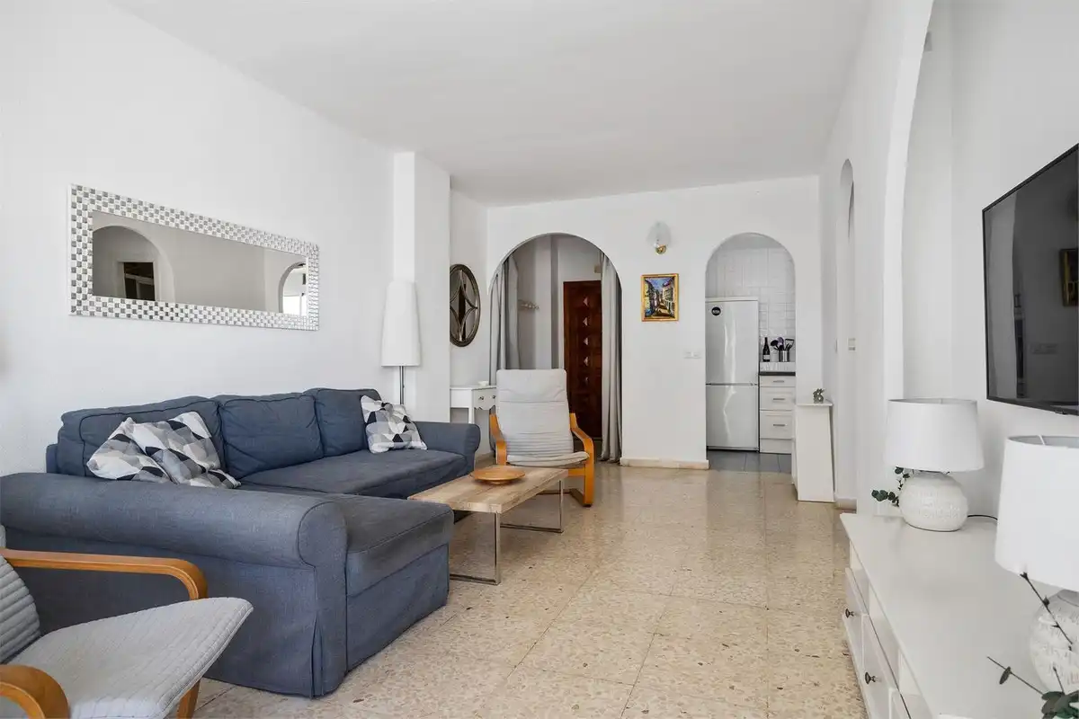 Wohnzimmer von Erdgeschoss zum Verkauf in Fuengirola mit Terrasse