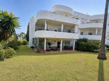 Apartamento con piscina en venta en Costa Natura
