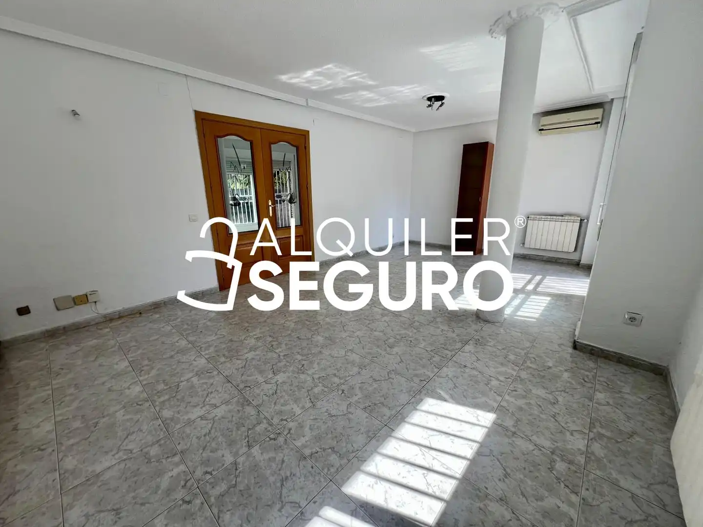 Living room of Houses for rent in Daganzo de Arriba  with Air Conditioner, Heating and Terrace