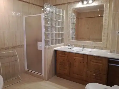 Baño de Casa adosada en venta en Villasequilla con Aire acondicionado y Terraza