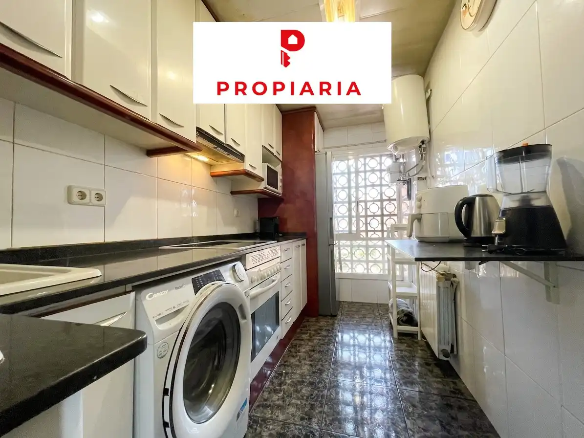 Cuina de Apartament en venda en Sant Vicenç Dels Horts amb Calefacció i Internet