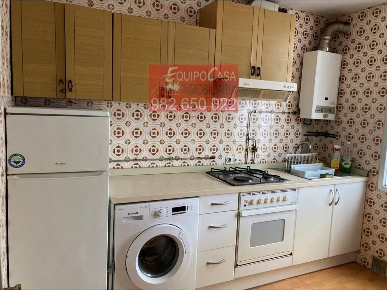 Kitchen of Single-family semi-detached for sale in Lugo Capital  with Terrace and Furnished