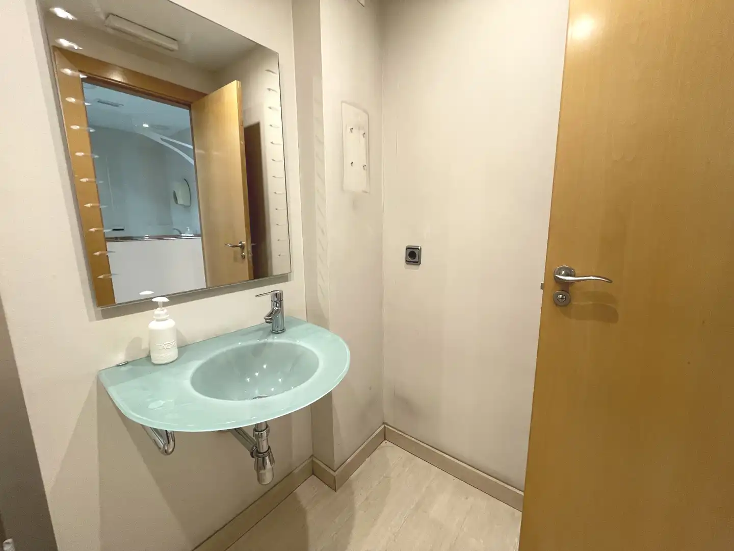 Baño de Piso en venta en Salamanca con Terraza y Balcón