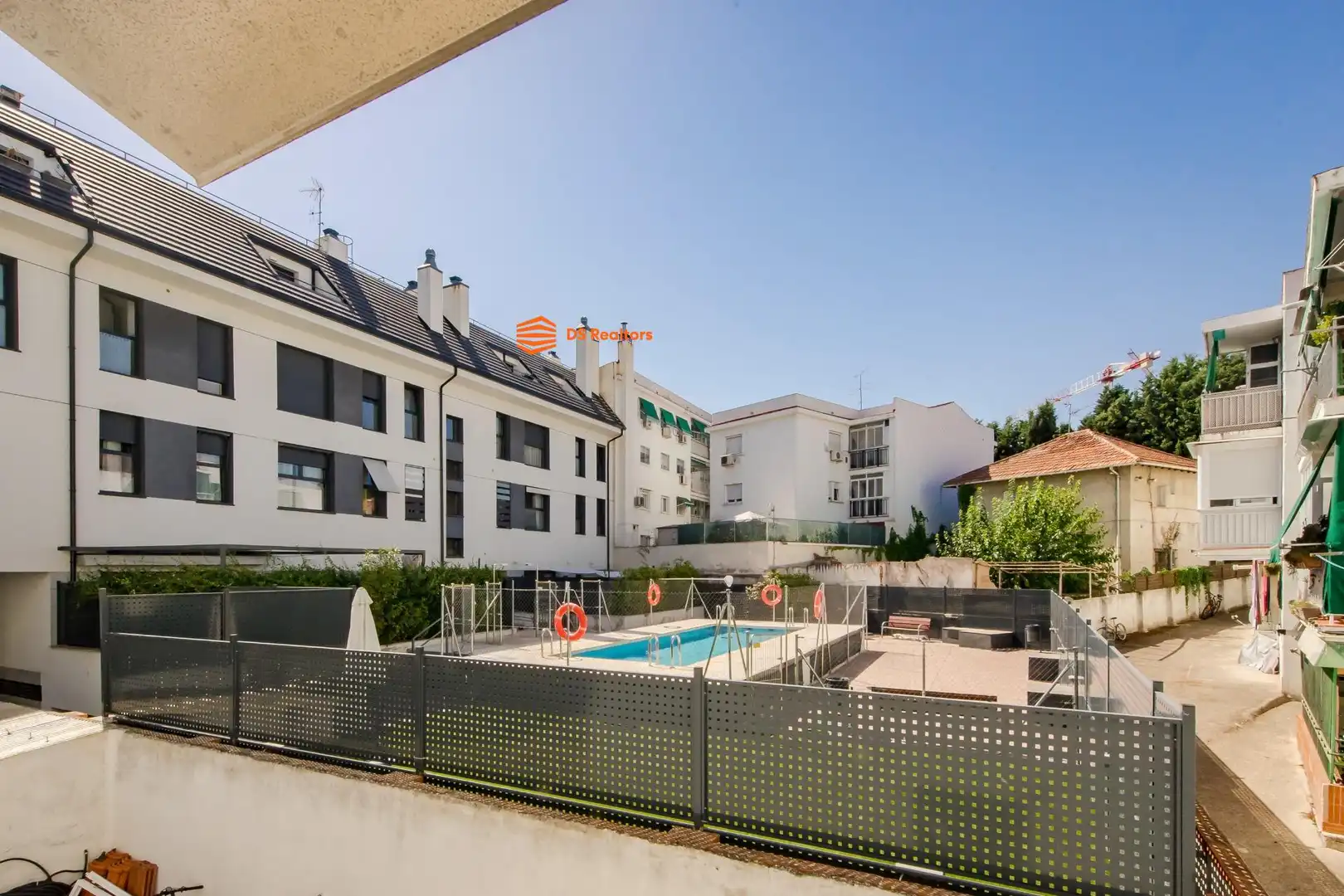 Piscina de Pis en venda en Pozuelo de Alarcón amb Aire condicionat, Calefacció i Terrassa
