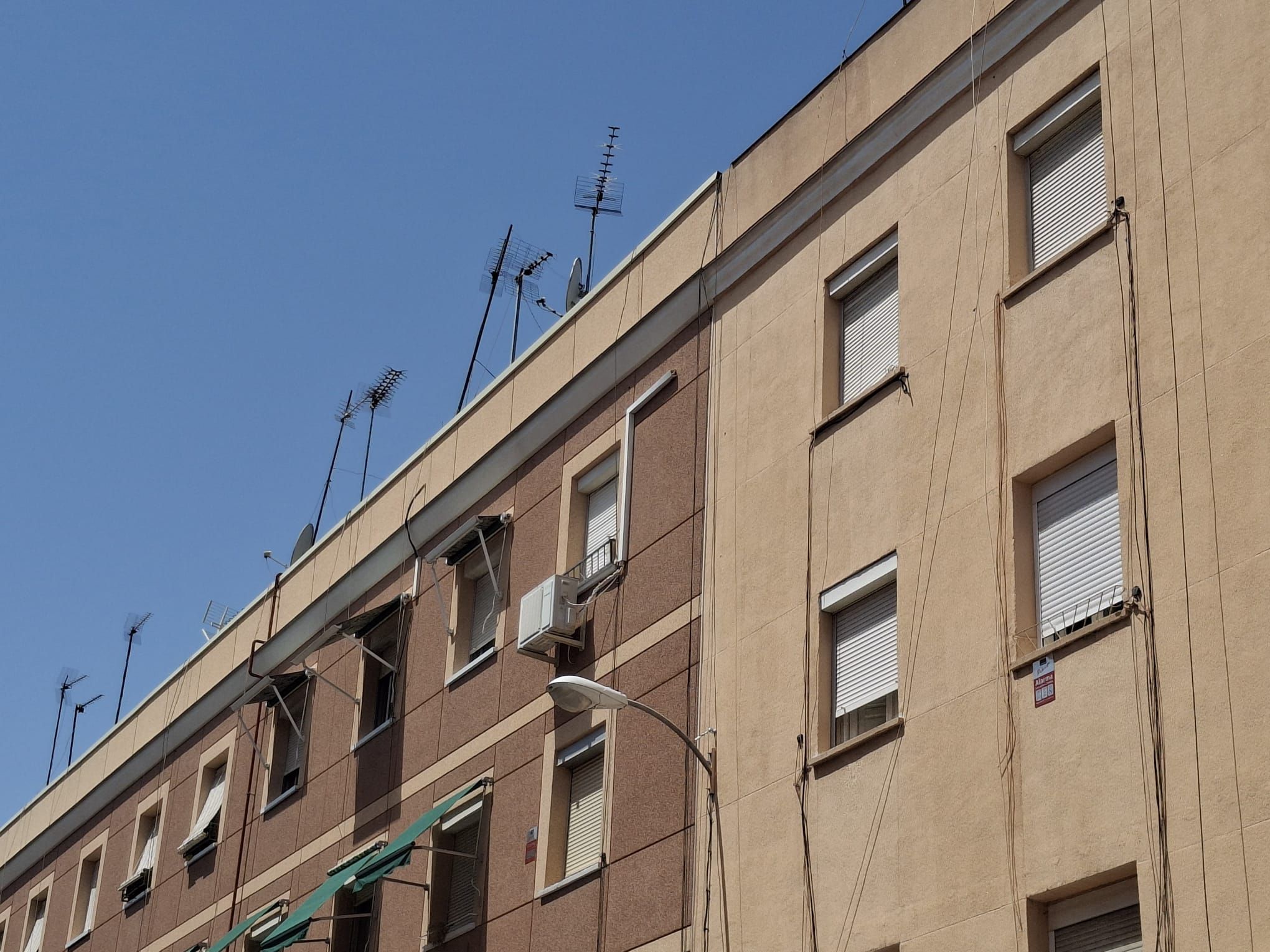 Vista exterior de Piso en venta en  Madrid Capital