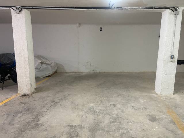 Garaje en Venta en Carrer Brúixola en Cambrils Mediterrani