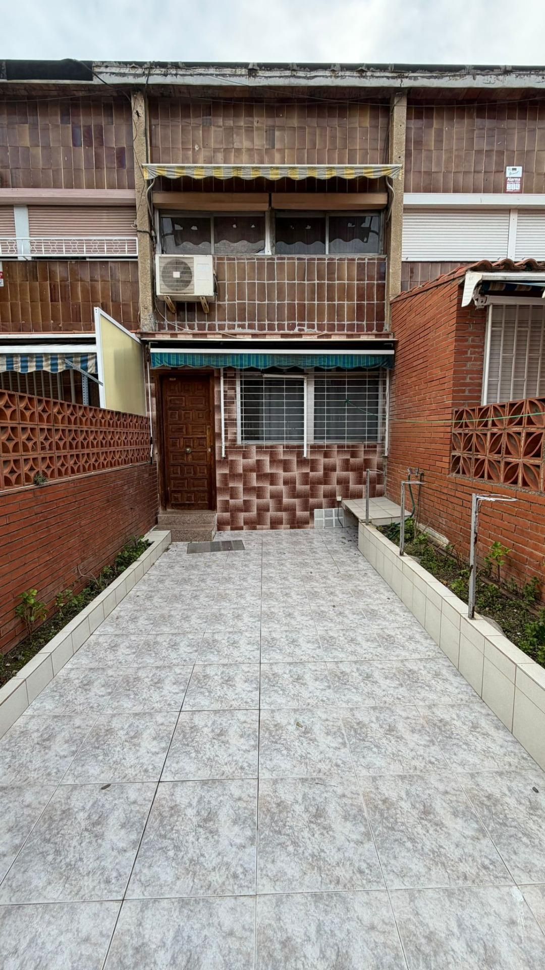 Vista exterior de Casa o xalet en venda en  Barcelona Capital amb Calefacció i Terrassa