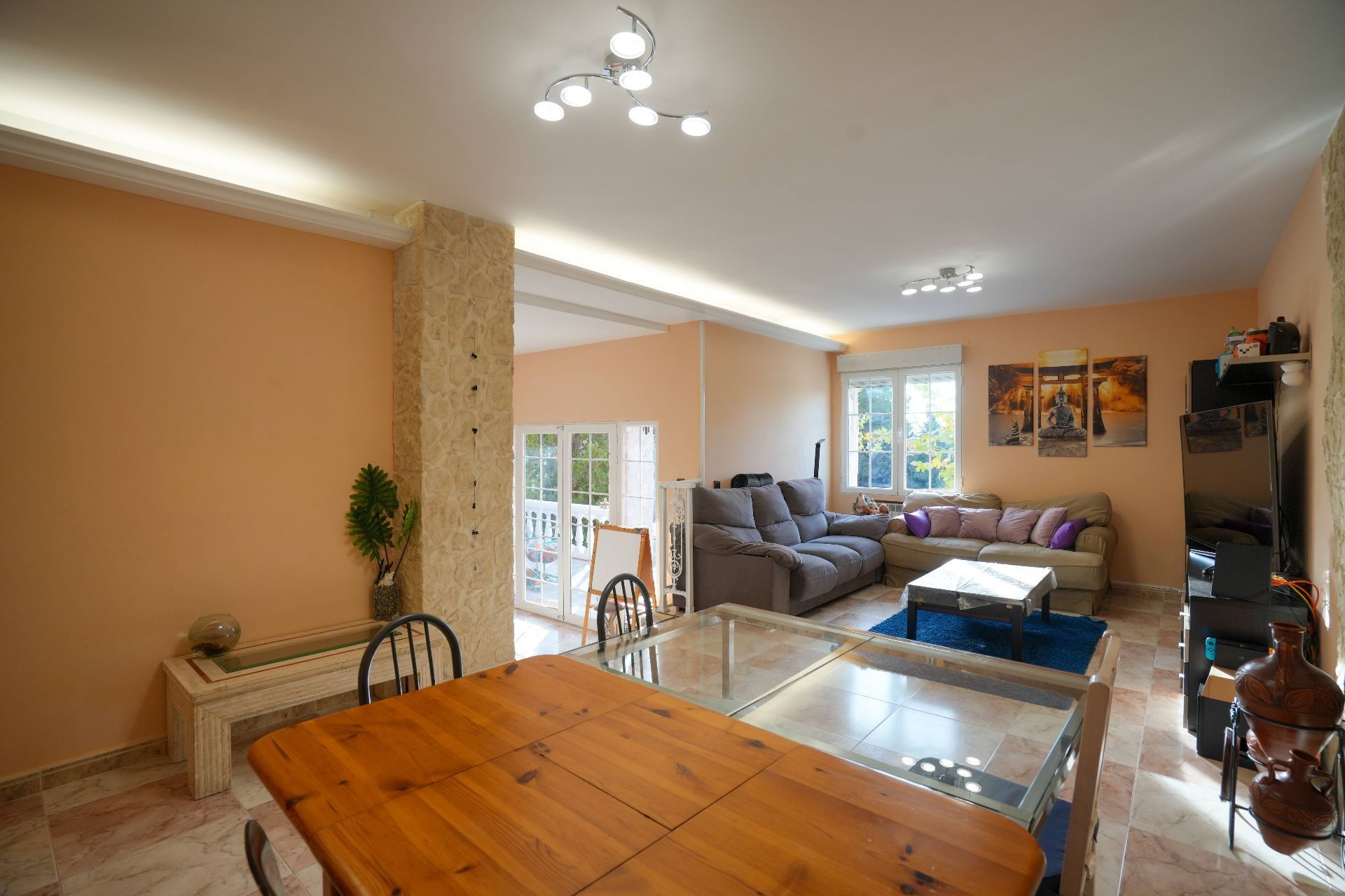 Living room of House or chalet for sale in Paracuellos de Jarama  with Air Conditioner, Heating and Private garden