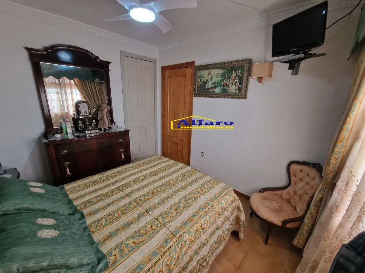 Habitación de Casa adosada en venta en Almonte con Terraza, Trastero y Balcón