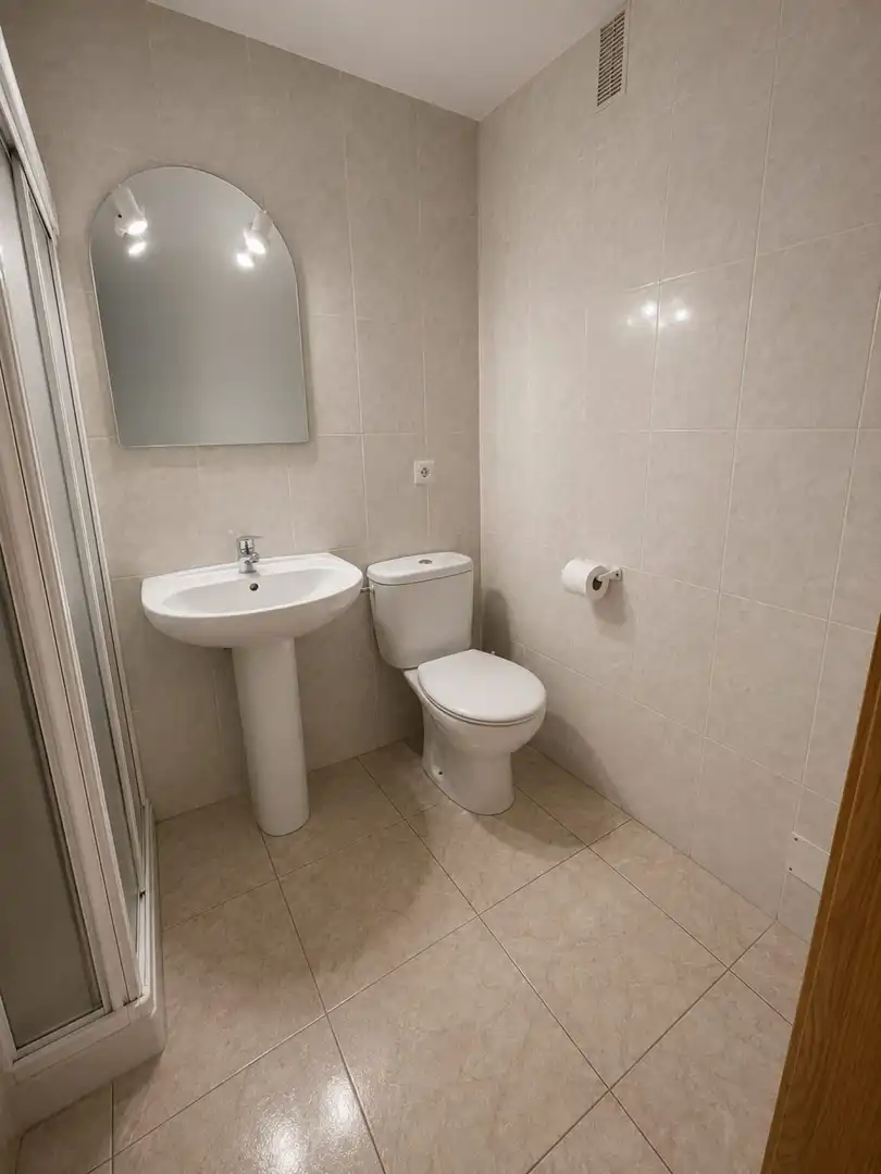 Baño de Piso en venta en  Palma de Mallorca con Aire acondicionado, Calefacción y Terraza