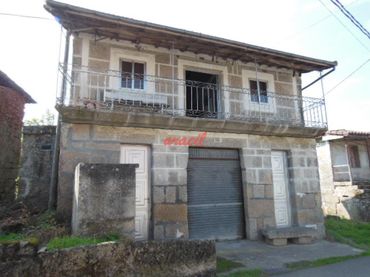 Casa amb balcó en venda a O Pereiro de Aguiar