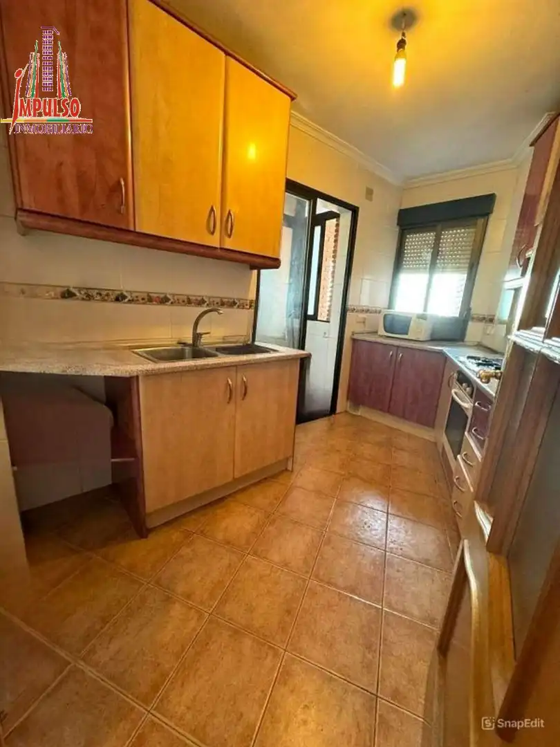 Cocina de Piso en venta en Albacete con Calefacción, Amueblado y Balcón