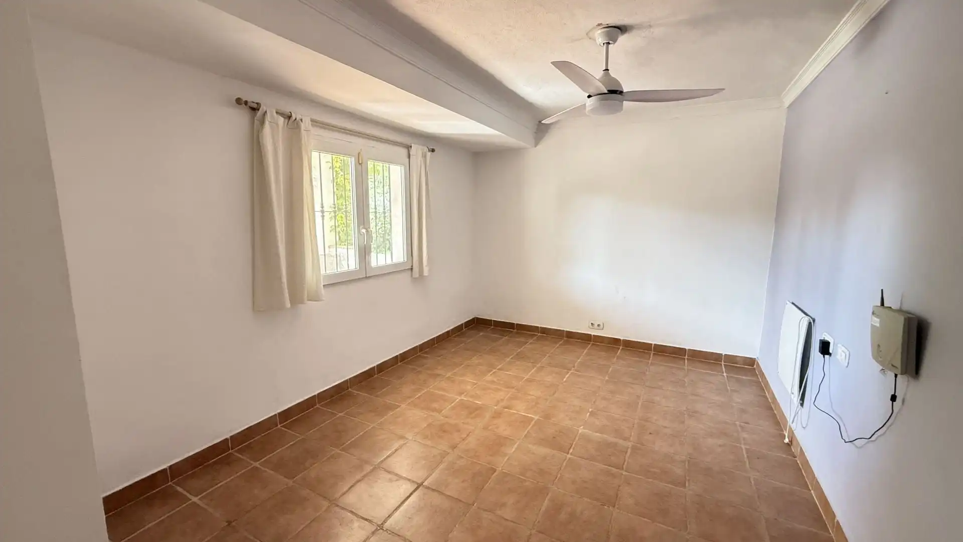 Country homes for sale in Alhaurín El Grande  with Air Conditioner and Swimming Pool