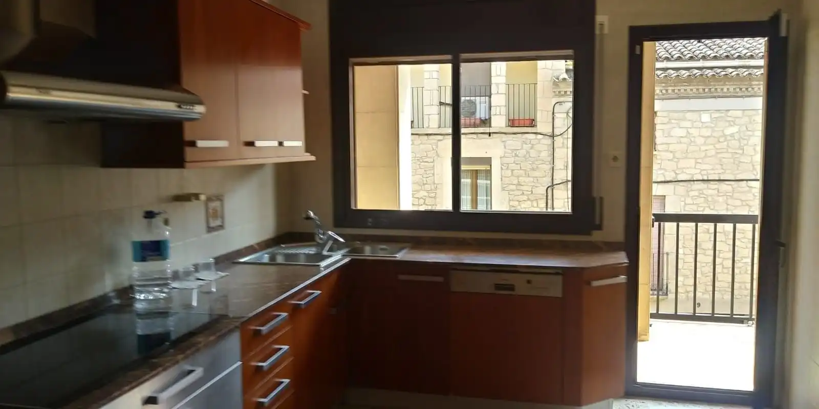 Küche von Wohnung zum Verkauf in Vinaixa mit Klimaanlage und Möbliert