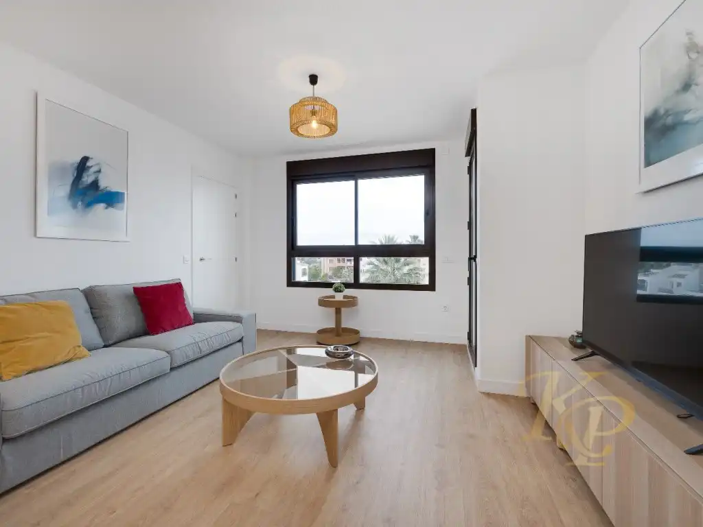 Dormitori de Apartament en venda en Orihuela amb Aire condicionat i Jardí privat