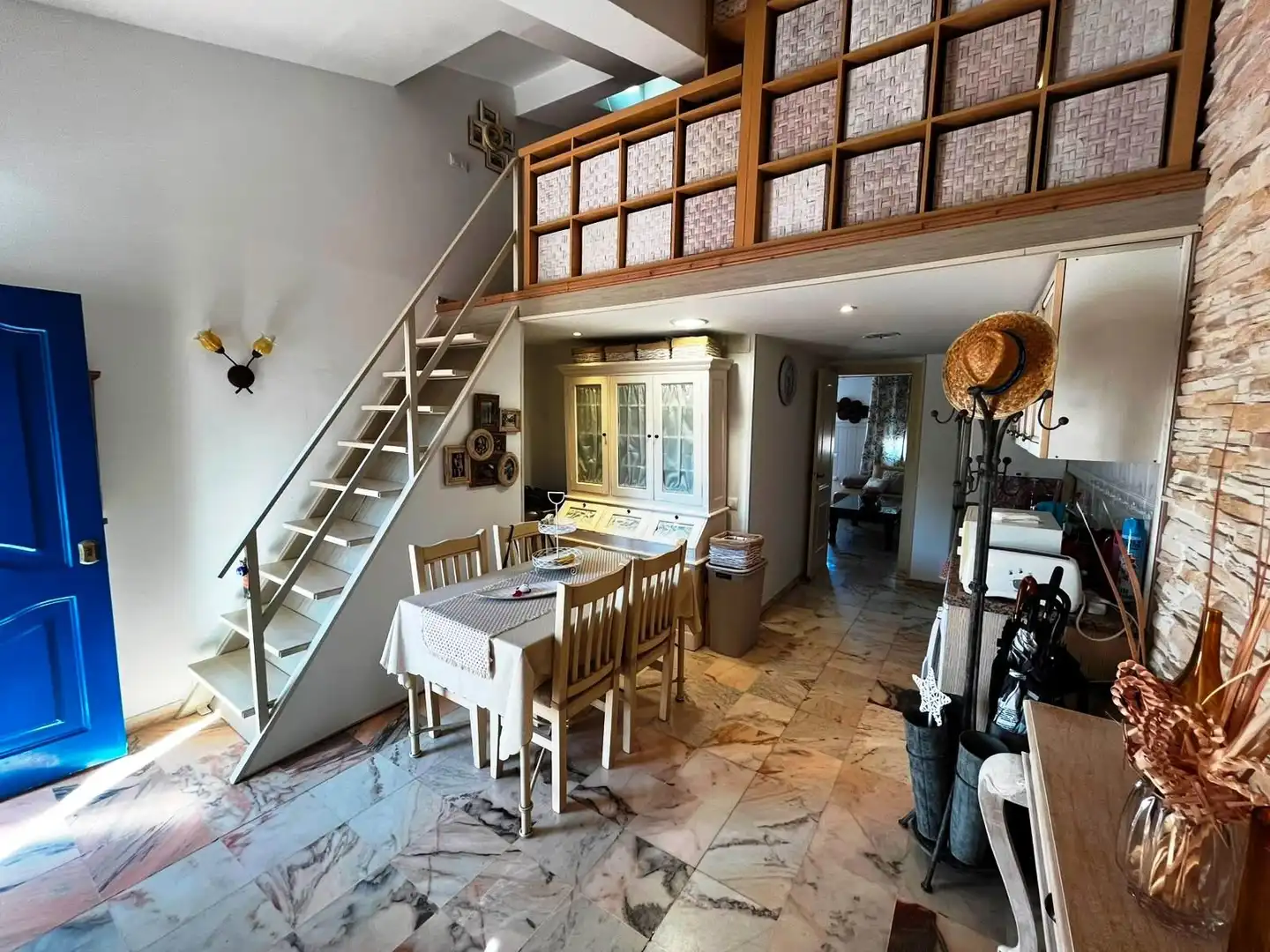 Apartament en venda en Valencina de la Concepción amb Aire condicionat, Terrassa i Piscina comunitària