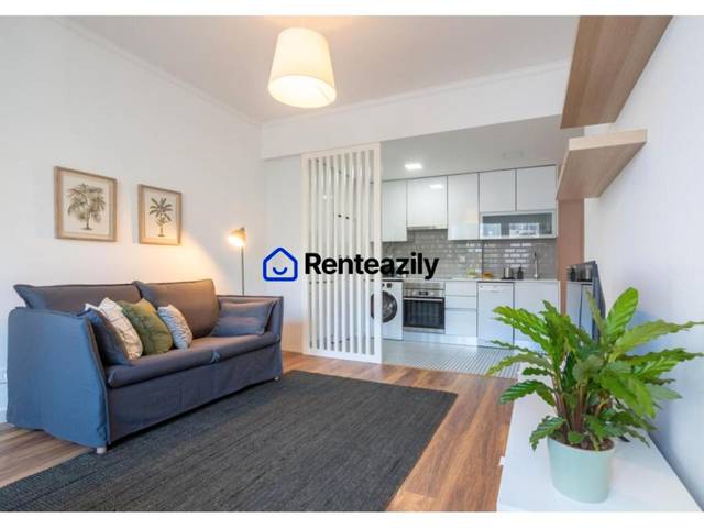 Apartamento en Alquiler en Calle de Alburquerque en Trafalgar