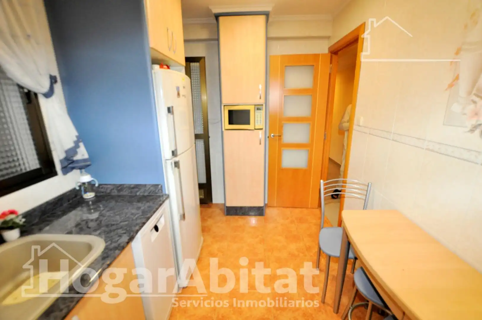 Flat with terrace for sale in Calle Maestro Giner, imagen 9