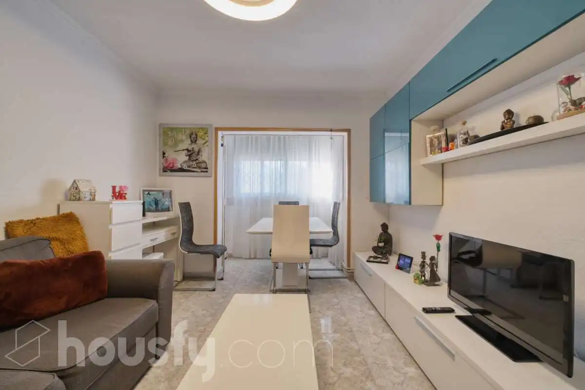 Living room of Flat for sale in Vilafranca del Penedès  with Air Conditioner, Heating and Storage room