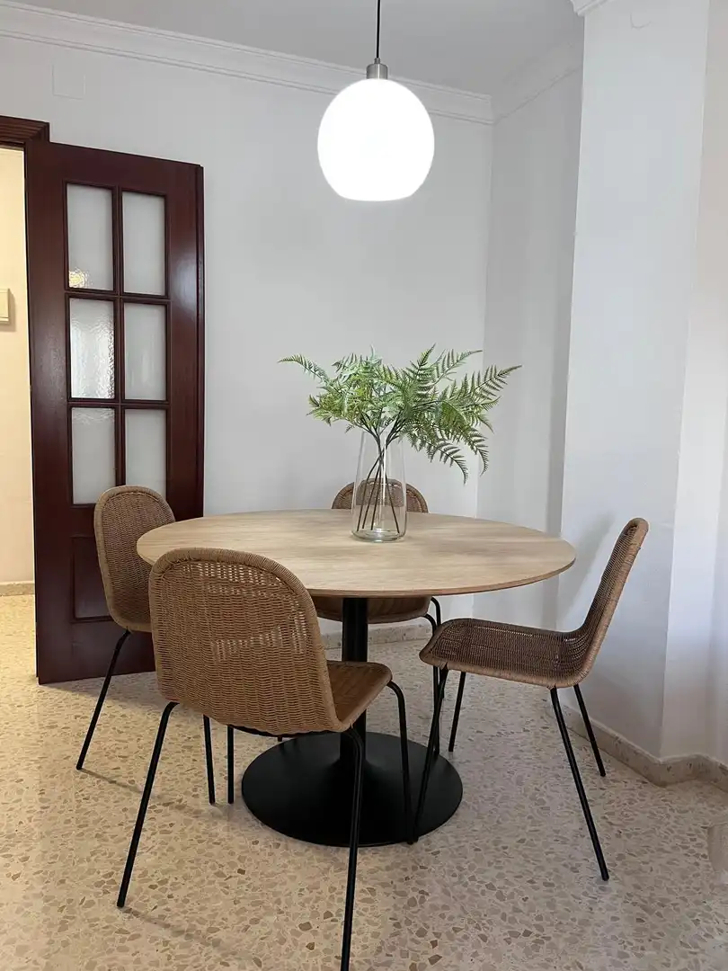 Comedor de Apartamento de alquiler en Málaga con Jardín privado, Terraza y Amueblado