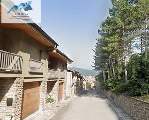 Exterior view of House or chalet for sale in Ripoll