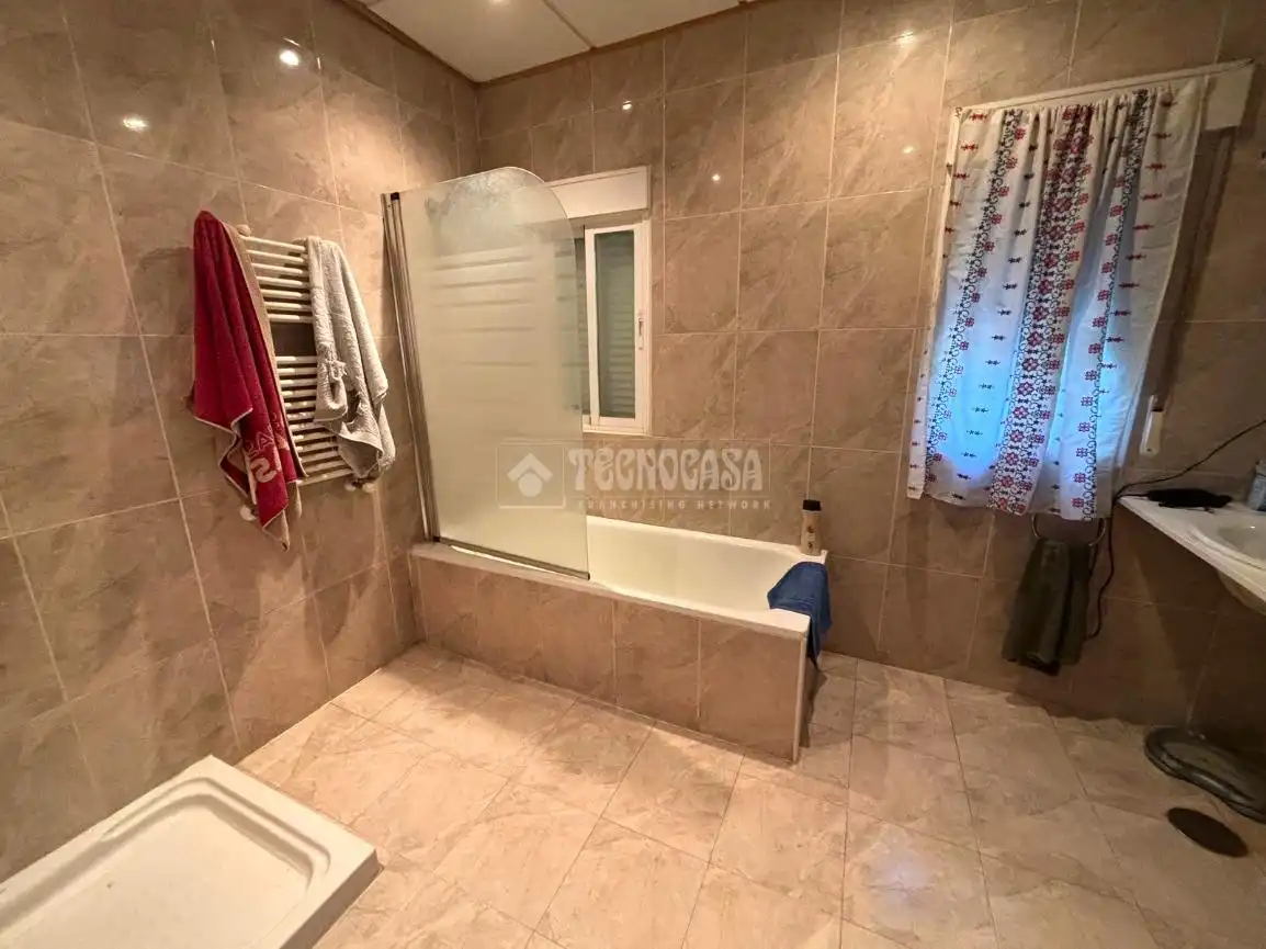 Bany de Casa o xalet en venda en El Casar