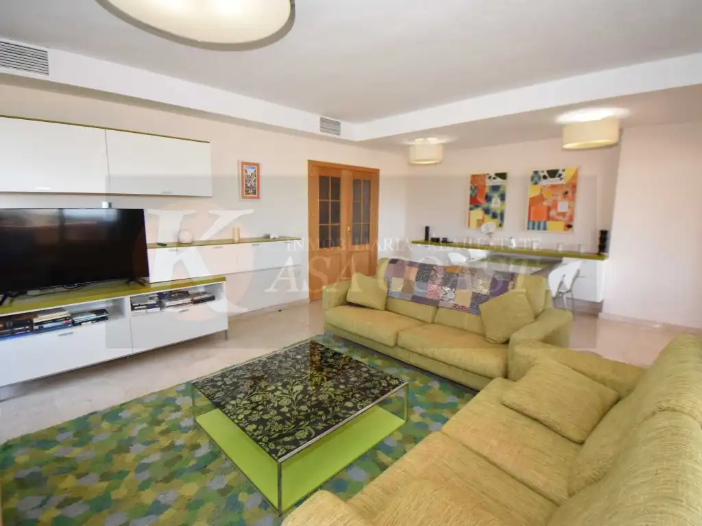 Sala de estar de Dúplex en venta en Fuengirola con Aire acondicionado, Jardín privado y Terraza