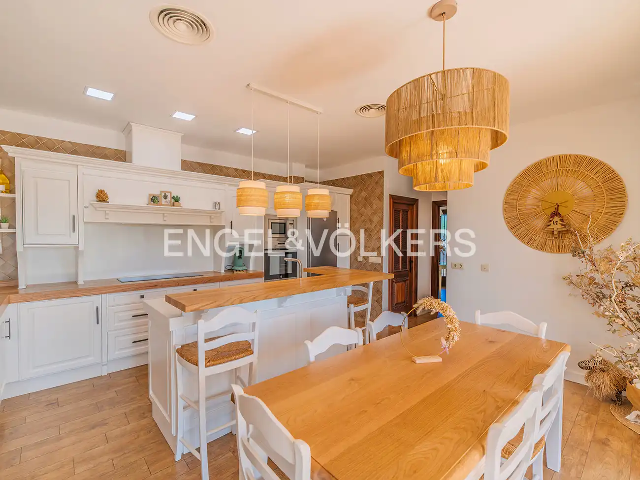Kitchen of Houses for sale in San Vicente del Raspeig / Sant Vicent del Raspeig  with Air Conditioner, Heating and Private garden
