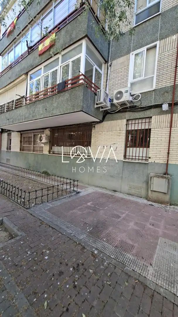 Vista exterior de Pis en venda en Parla