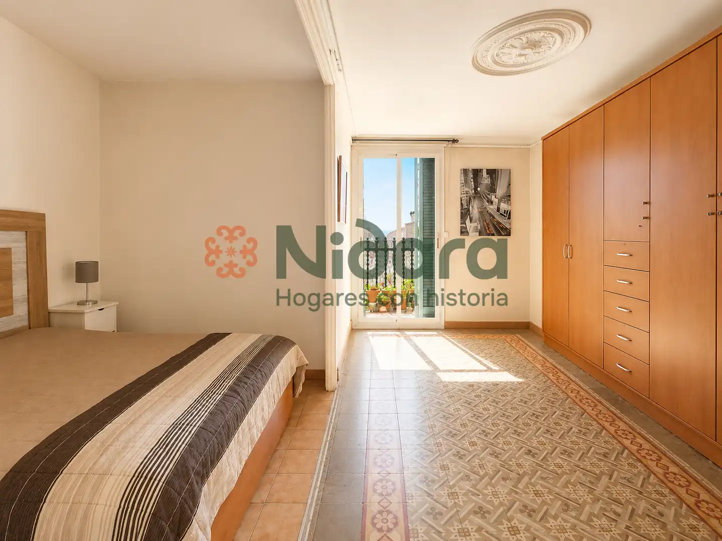 Bedroom of Attic for sale in Barcelona  with Air Conditioner, Heating and Furnished