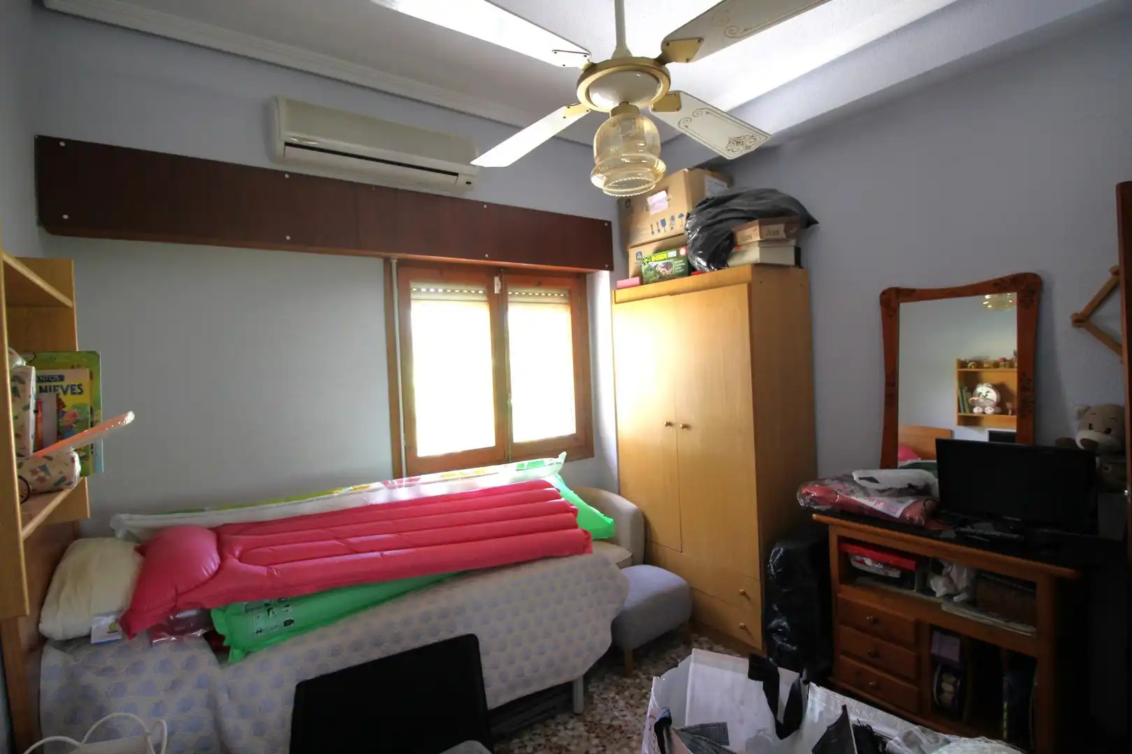 Habitación de Casa o chalet en venta en Alicante / Alacant con Aire acondicionado, Terraza y Piscina