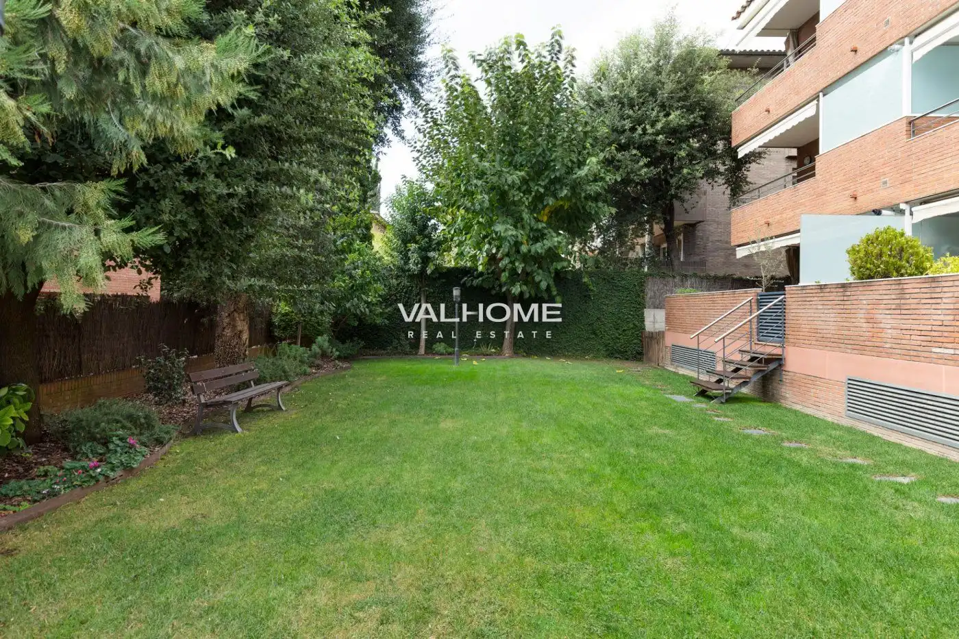 Wohnung zum Verkauf in Sant Cugat del Vallès mit Klimaanlage, Heizung und Parkett