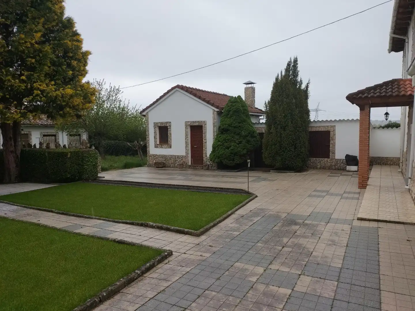 Vista exterior de Casa o chalet en venta en Santibáñez de la Peña