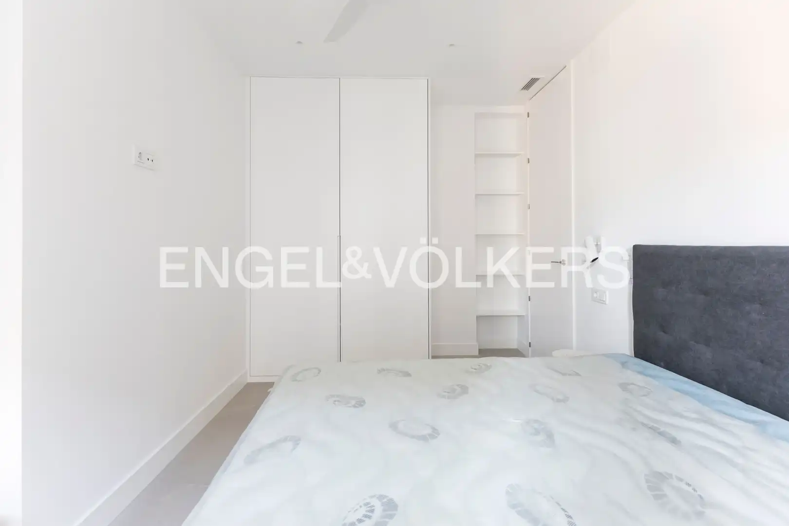 Habitación de Piso de alquiler en Madrid con Aire acondicionado, Calefacción y Amueblado