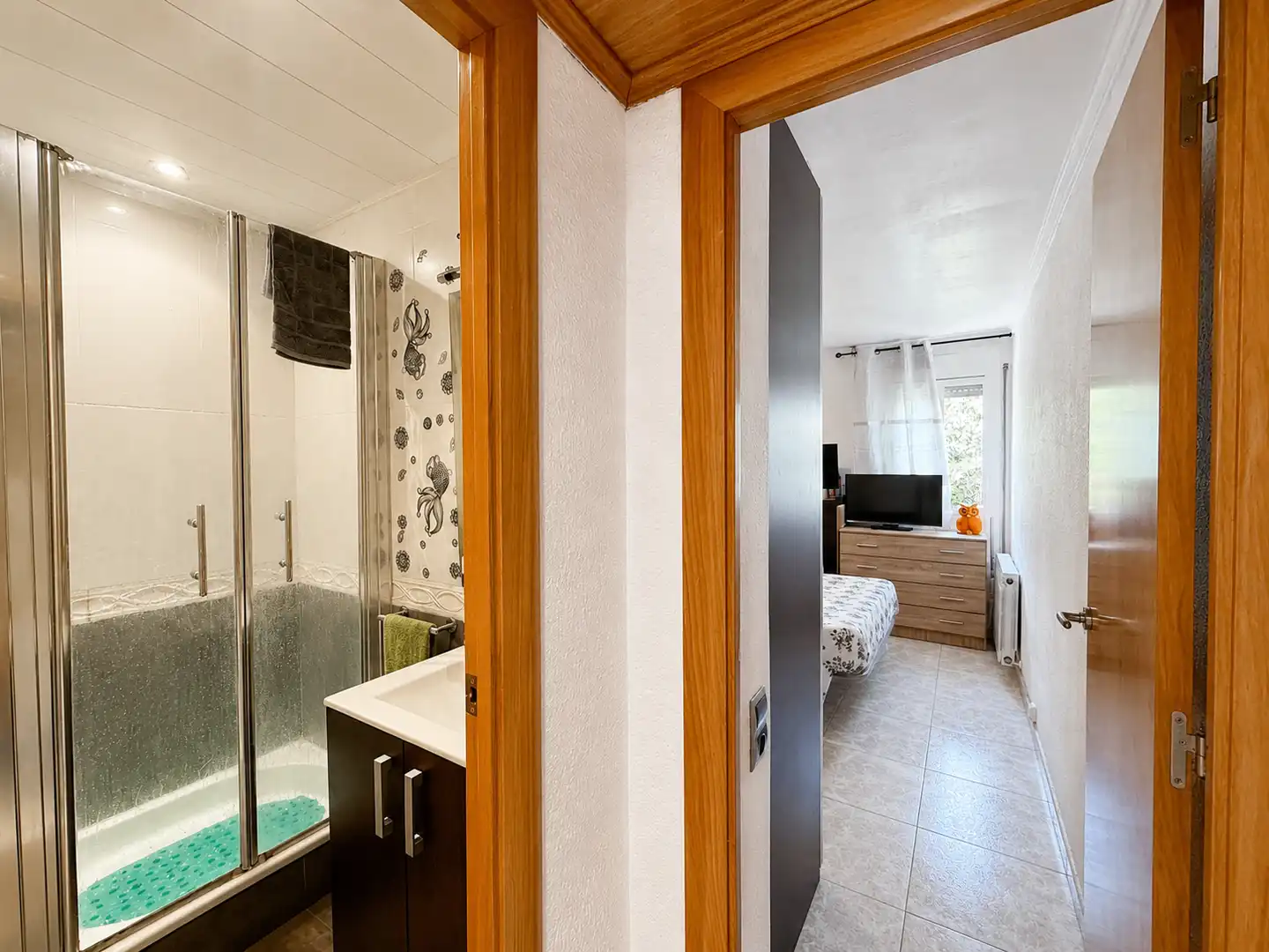 Badezimmer von Wohnung zum Verkauf in Cornellà de Llobregat mit Balkon