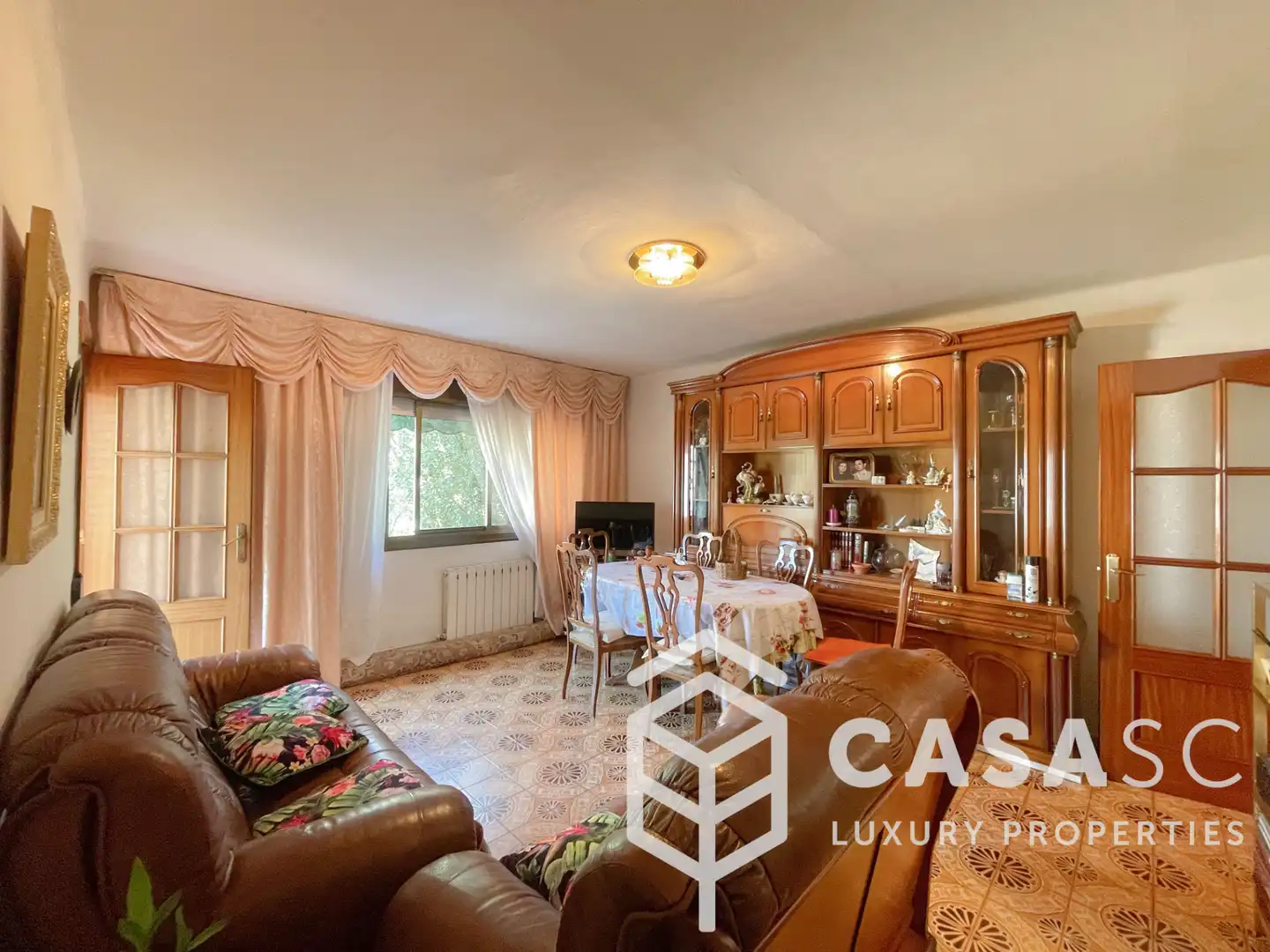 Sala de estar de Piso en venta en Cerdanyola del Vallès con Calefacción, Amueblado y Balcón