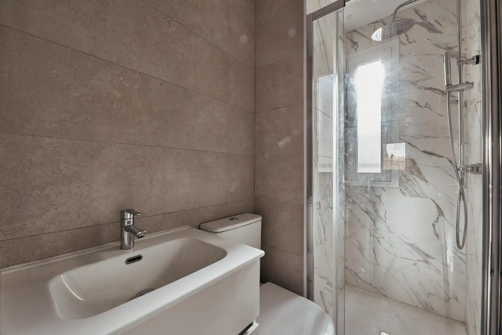 Baño de Piso en venta en Madrid con Aire acondicionado, Calefacción y Amueblado