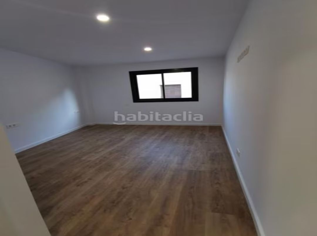 Bedroom of Flat for sale in Terrassa