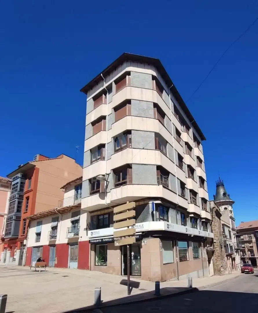 Außenansicht von Dachboden zum Verkauf in Astorga