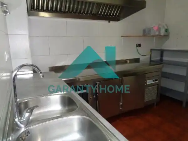Cocina de Local en venta en Cáceres con Aire acondicionado y Amueblado