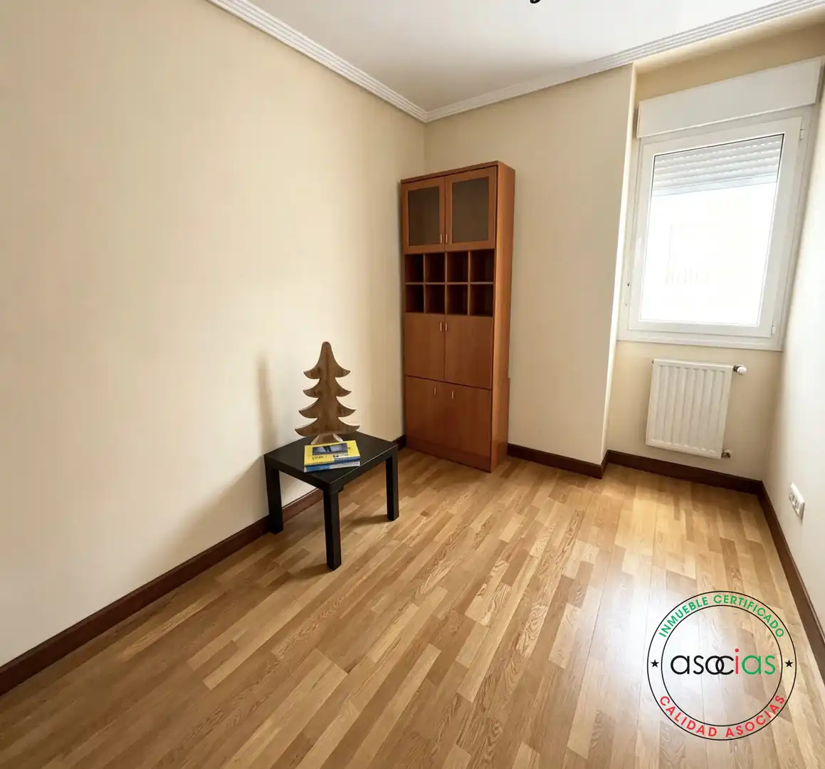 Flat for sale in Oviedo - Avenida del Mar, 45, HUCA - La Cadellada