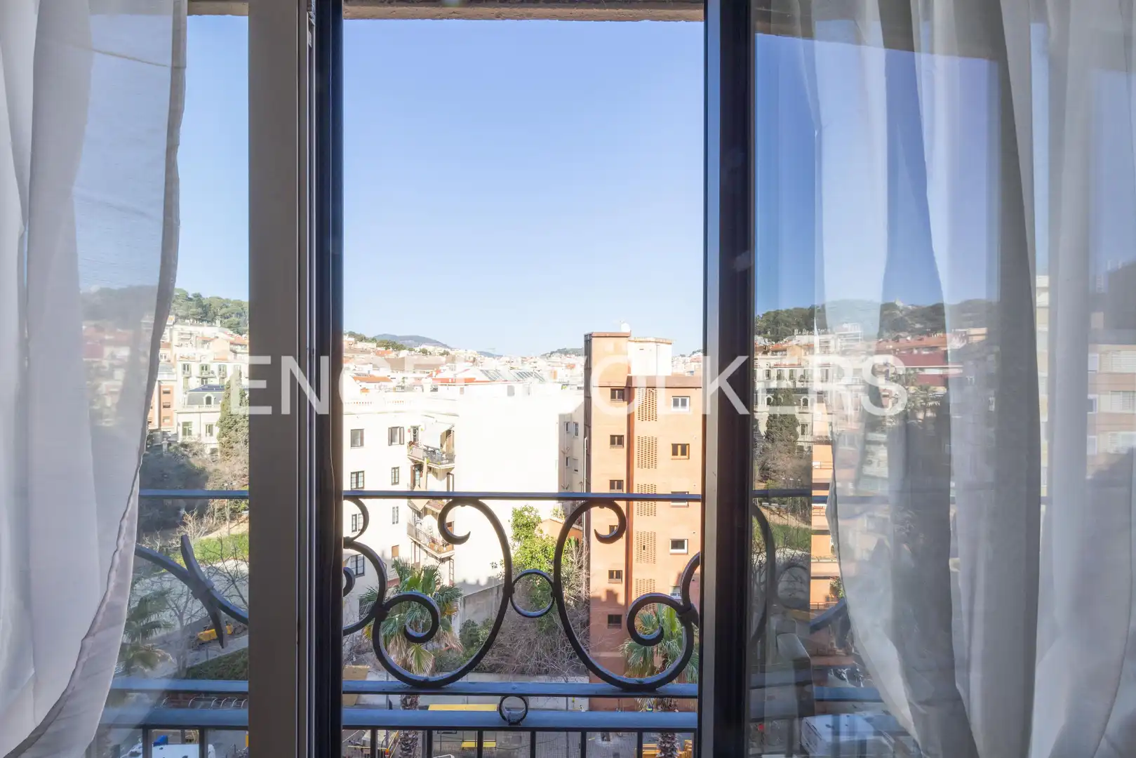 Vista exterior de Piso en venta en Sarrià - Sant Gervasi