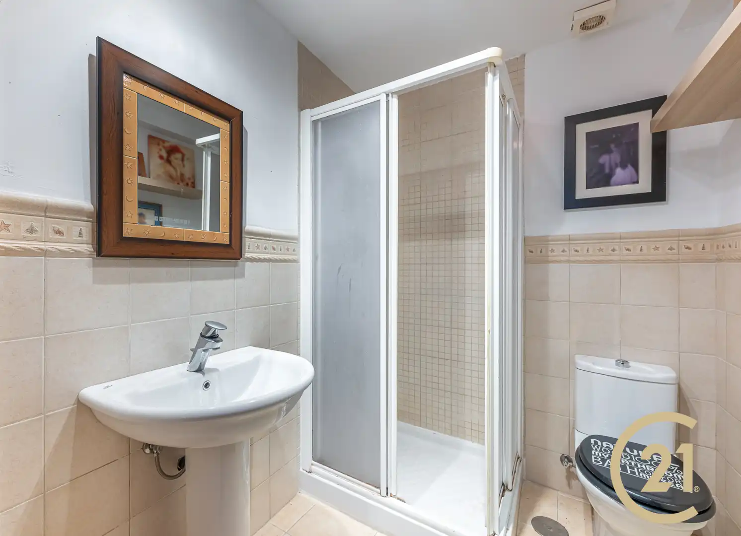 Baño de Ático en venta en Ojén con Parquet, Amueblado y Horno