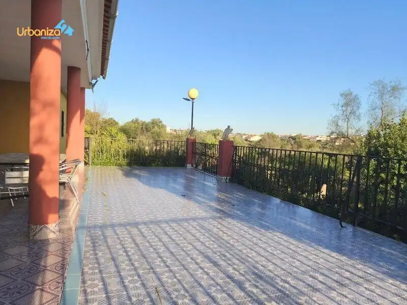 Terrasse von Country house zum Verkauf in Villanueva del Fresno mit Klimaanlage und Alarm