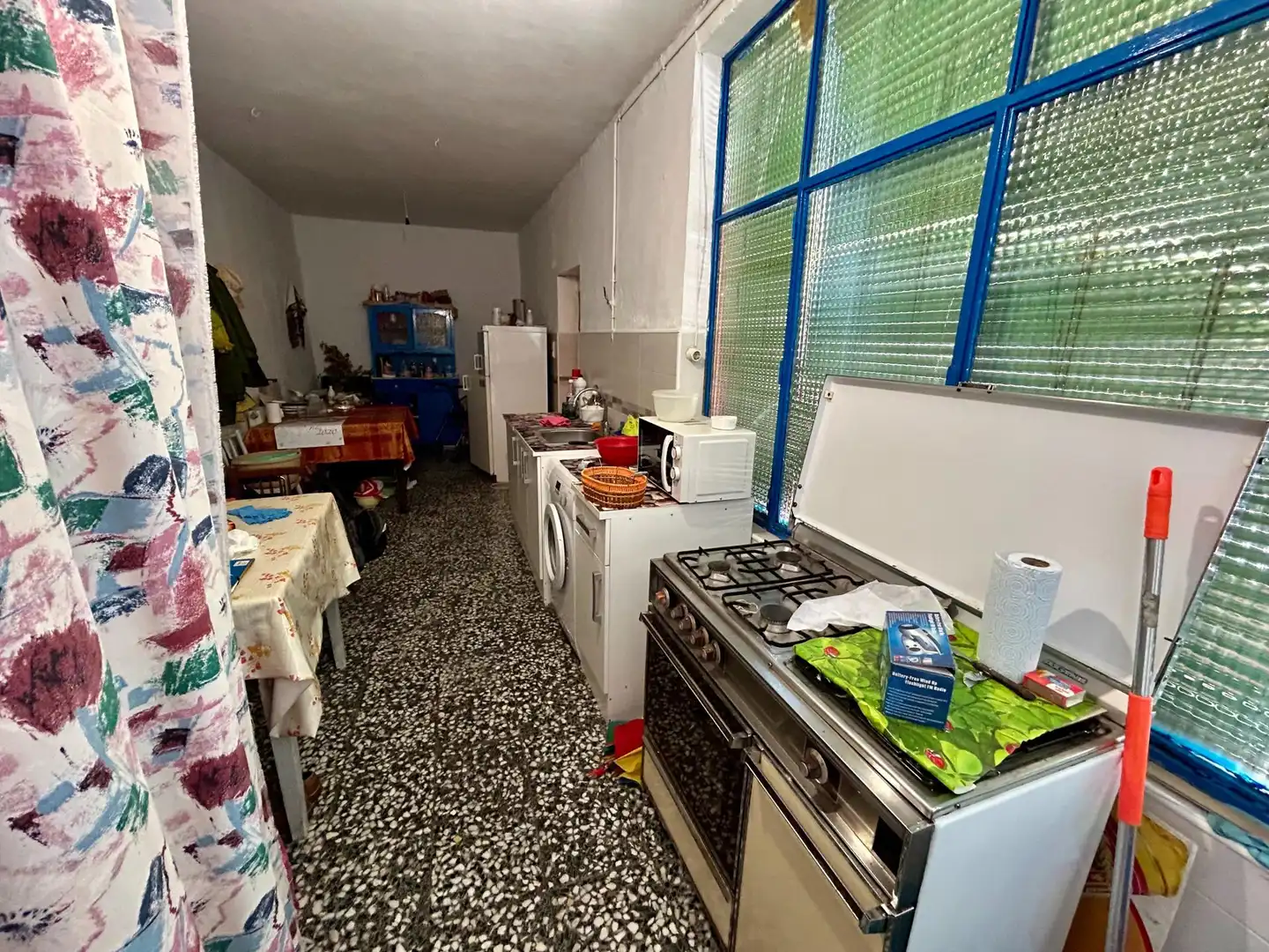 Cuina de Casa adosada en venda en Valencia de Don Juan amb Calefacció