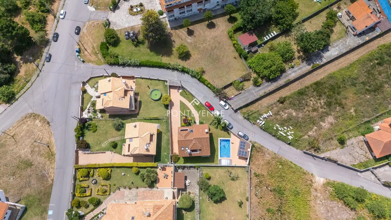 Casa o xalet en venda en A Guarda   amb Calefacció, Terrassa i Piscina