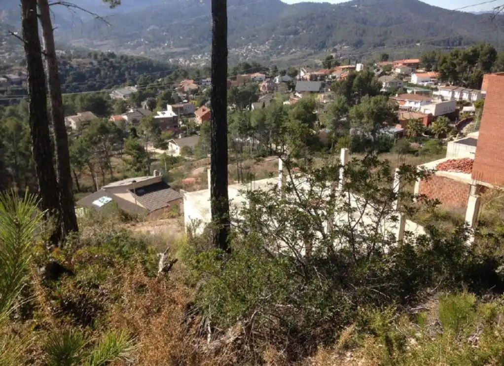 Edifici en venda en Corbera de Llobregat